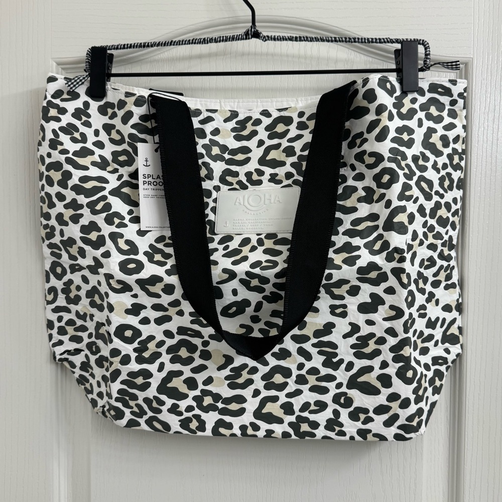 SOLD// ALOHA COLLECTION Day Tripper Tote Bag